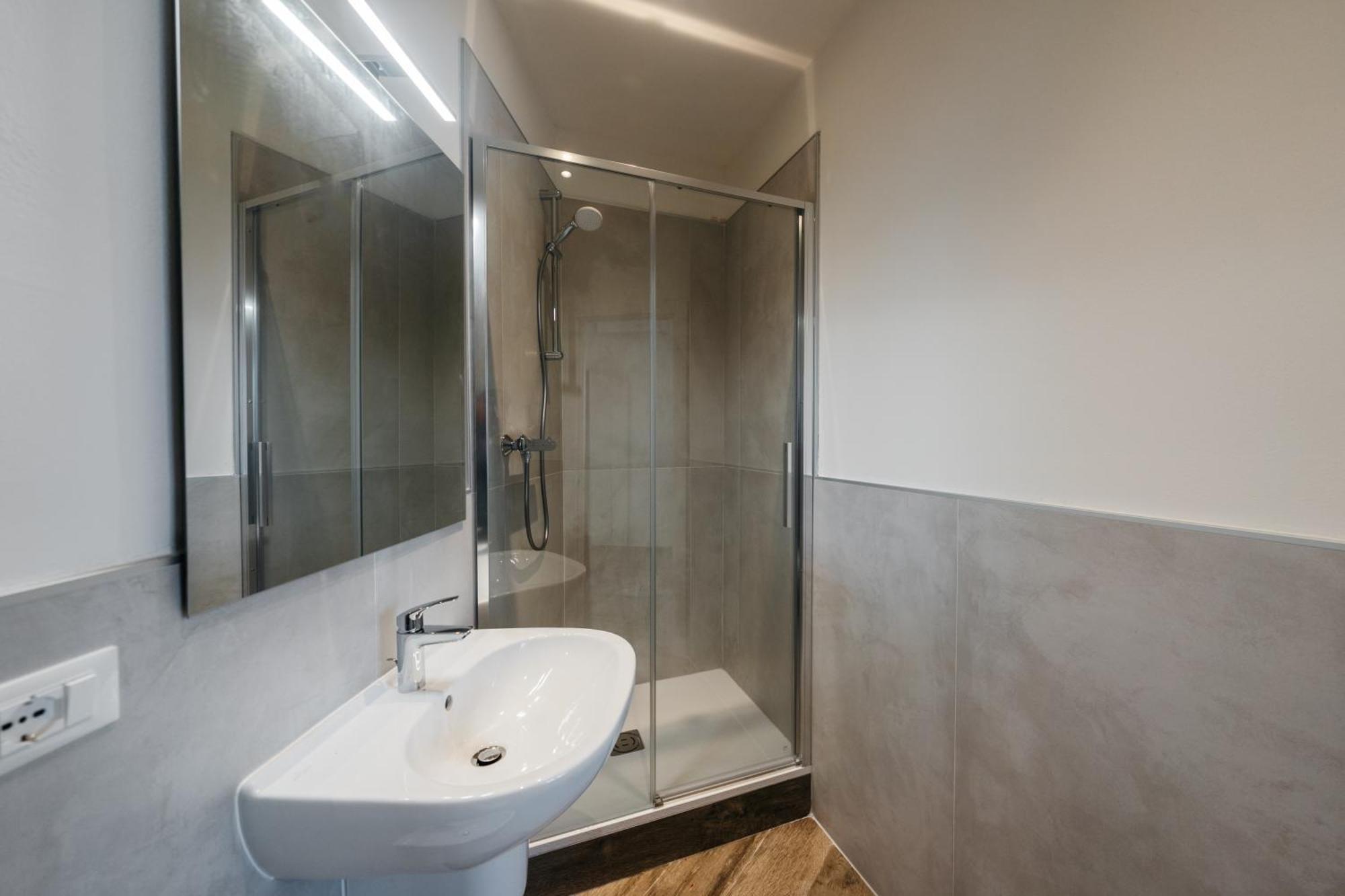 Porta Nuova Suites Верона Экстерьер фото